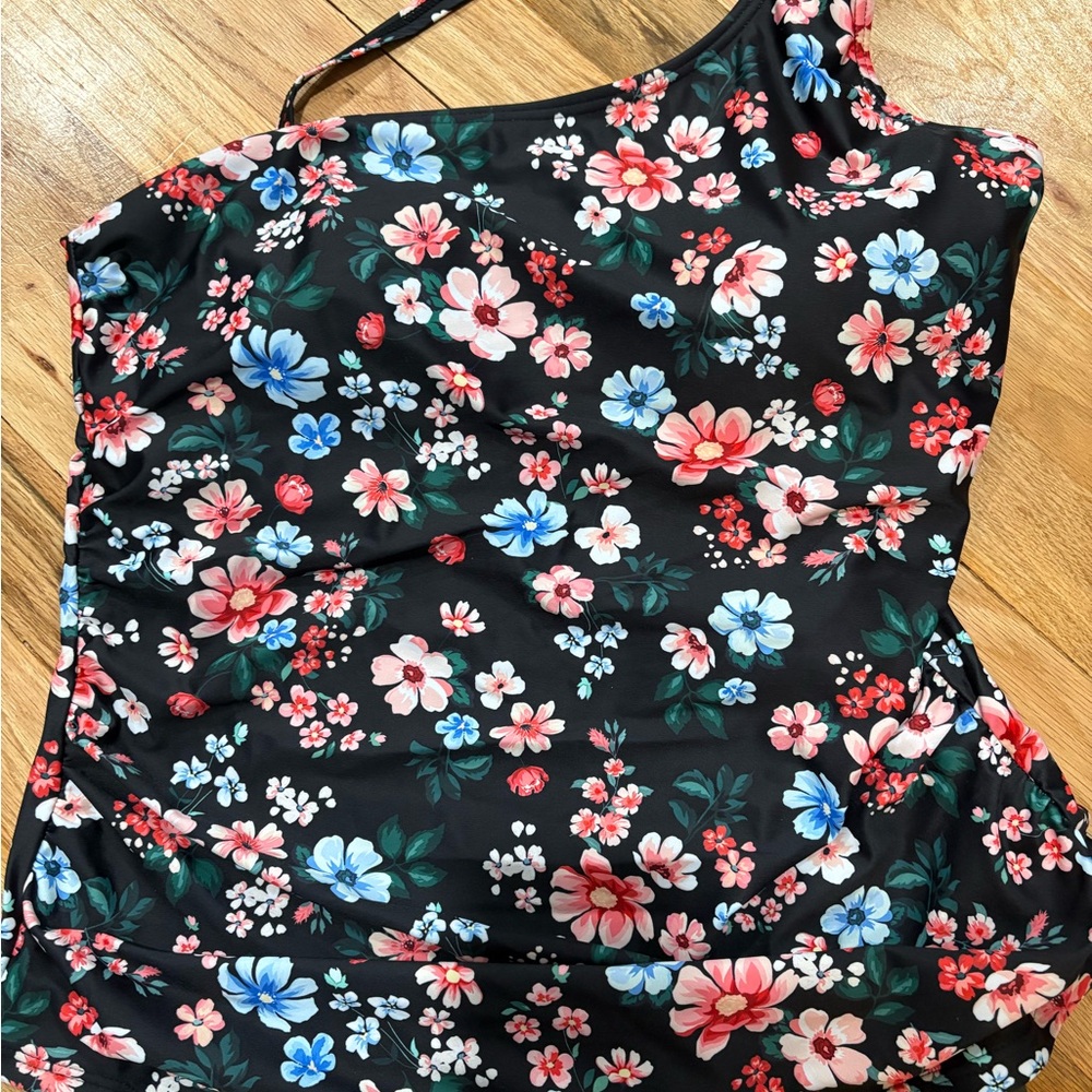 Floral One-Shoulder Swimsuit